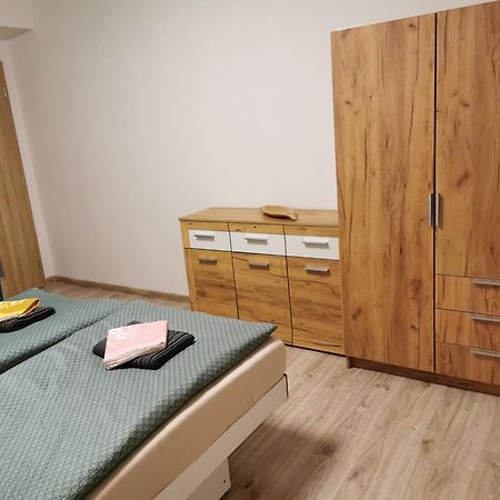 Ubytovanie Pri Parku Liptovsky Mikulas Ngoại thất bức ảnh